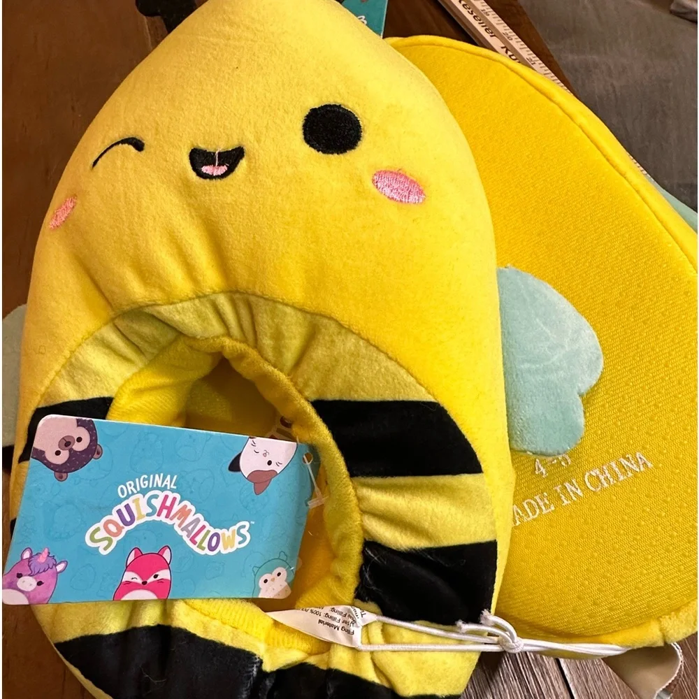 Squishmallow‎ house Shoes or slippers Pink Dino, A Bee